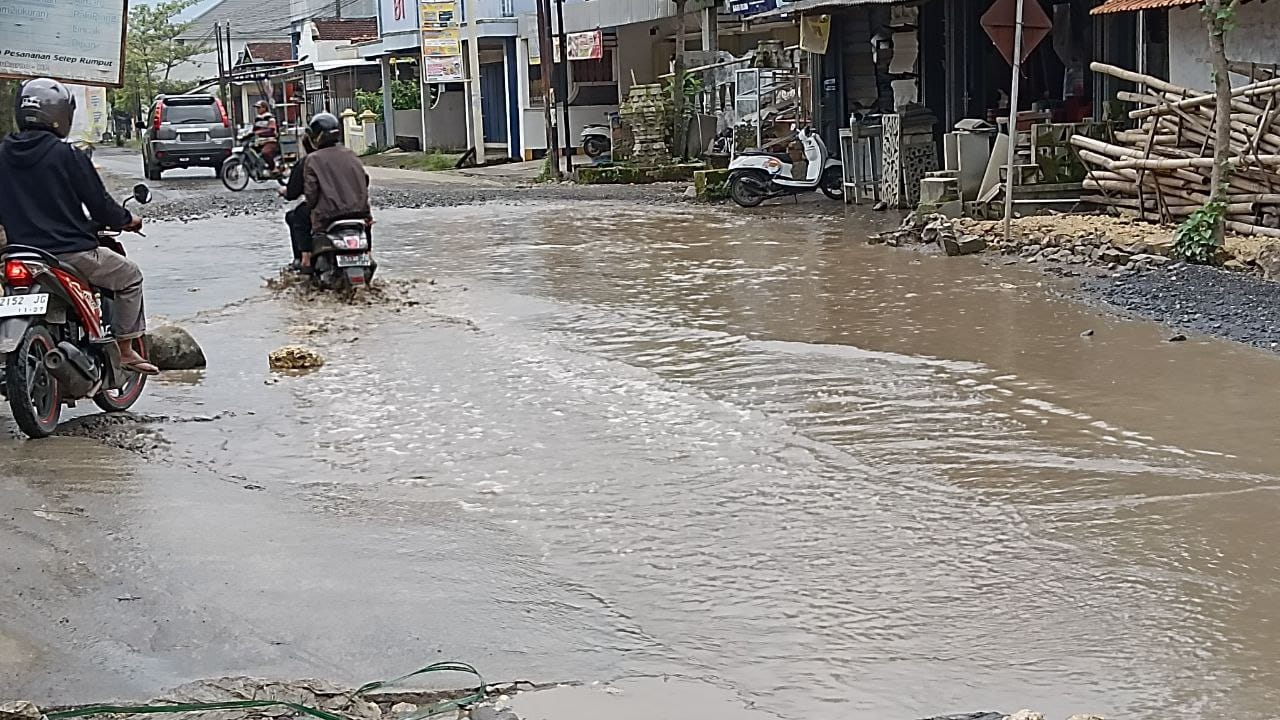 DPRD Pati Ingatkan Pemkab Pati Punya PR Perbaiki Jalan Berlubang