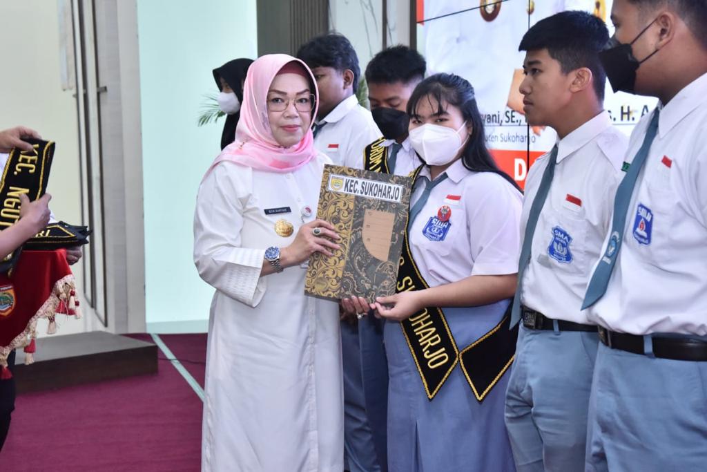 Bupati Sukoharjo Kukuhkan Pengurus Forum Anak Periode 2022-2024