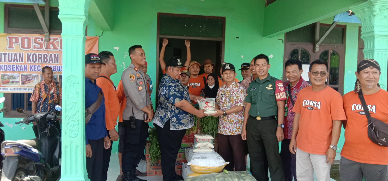 Paguyuban Kades Wedarijaksa salurkan bantuan ke Kosean