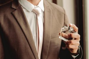 Cara Memilih Parfum yang Cocok untuk Pria