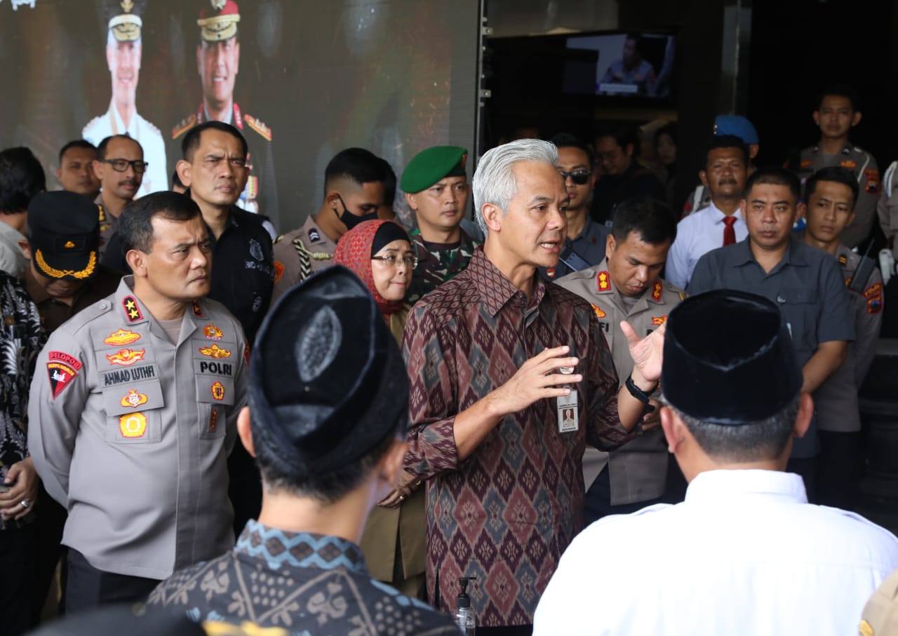 Gubernur Jawa Tengah Ganjar Pranowo memastikan semua jalur mudik Lebaran di Jateng dalam kondisi baik
