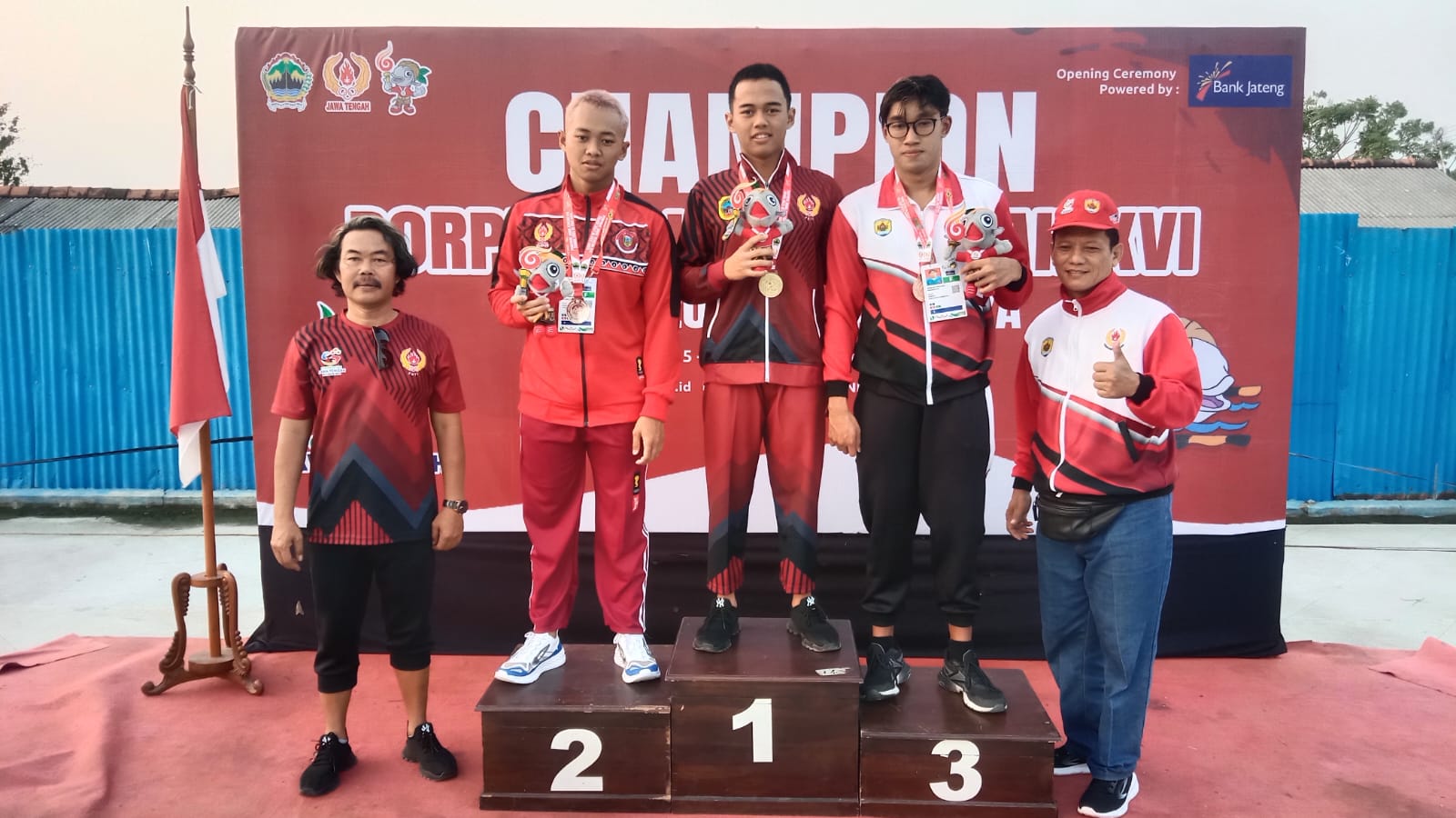 Perenang Pati Sabet Emas Setelah Pecahkan Rekor Jateng