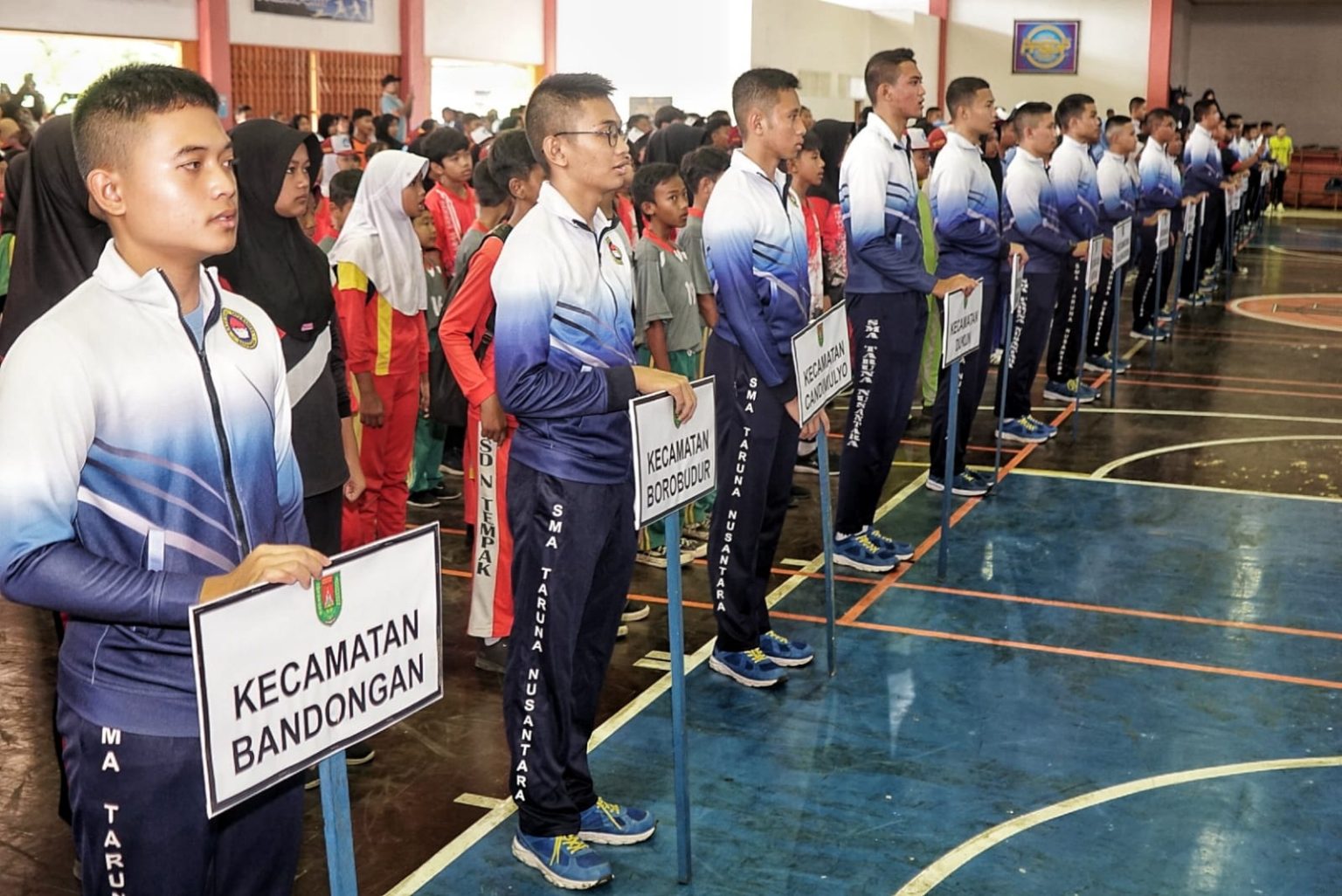 Pekan Olahraga Pelajar Daerah (Popda) Kabupaten Magelang Tahun 2024 resmi dibuka di GOR SMA Taruna Nusantara Magelang