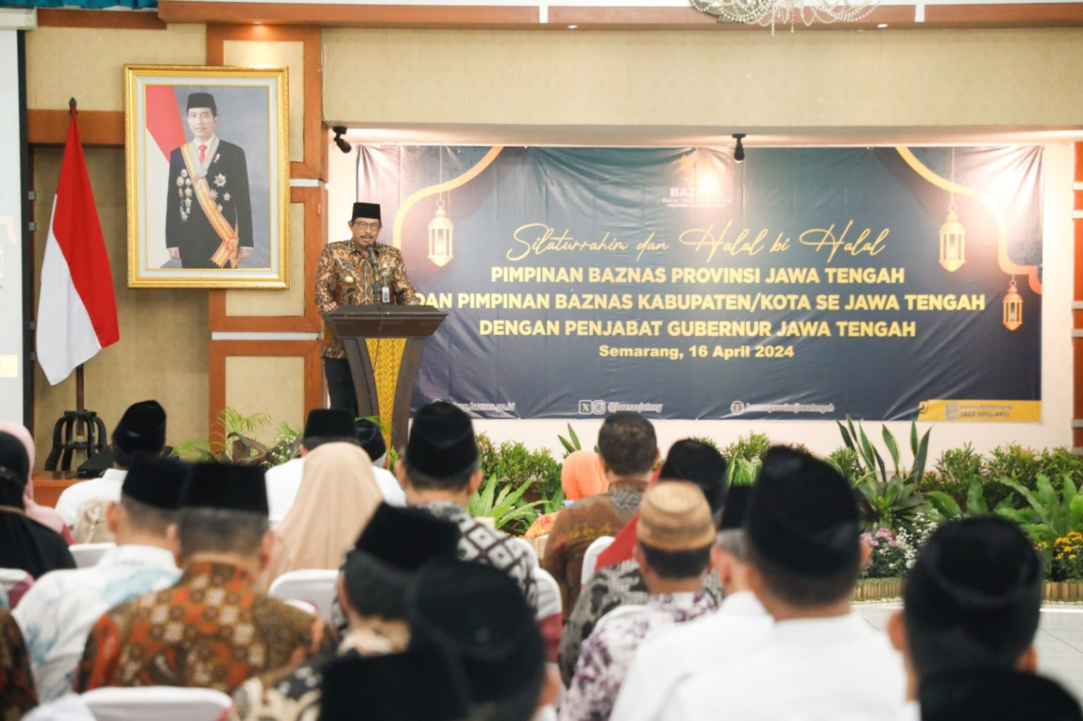Pj Gubernur Jawa Tengah saat menghadiri Silaturahmi dan Halalbihalal bersama pimpinan Baznas RI dan kabupaten/kota di Semarang