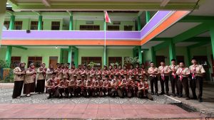 Pramuka Garuda MTs Darul Falah Sirahan Laksanakan Program Pengabdian di MI Darussalam Kelet