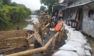 Tangani Darurat, BPBD Jateng Tutup Tanggul Sungai Silandak yang Jebol