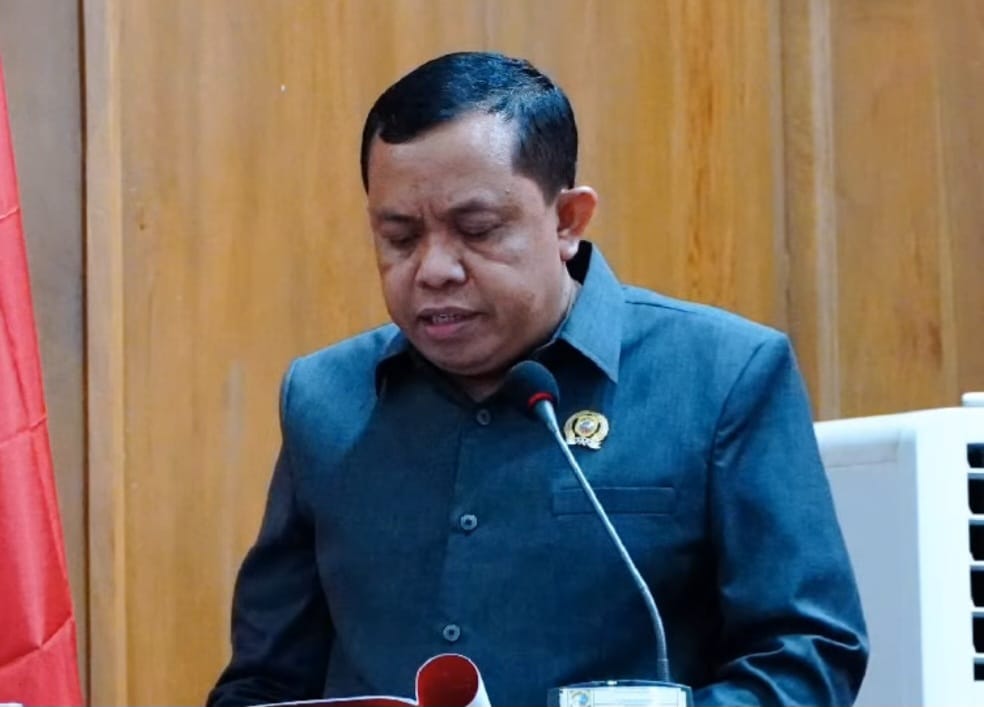 Kastomo, S.Pd saat menyampailkan laporan hasil Reses Tahap I tahun 2026