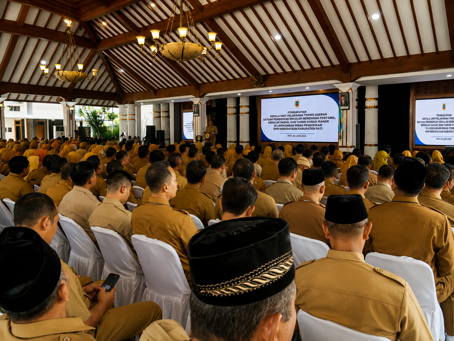 242 Kepala Sekolah di Pati Dikukuhkan