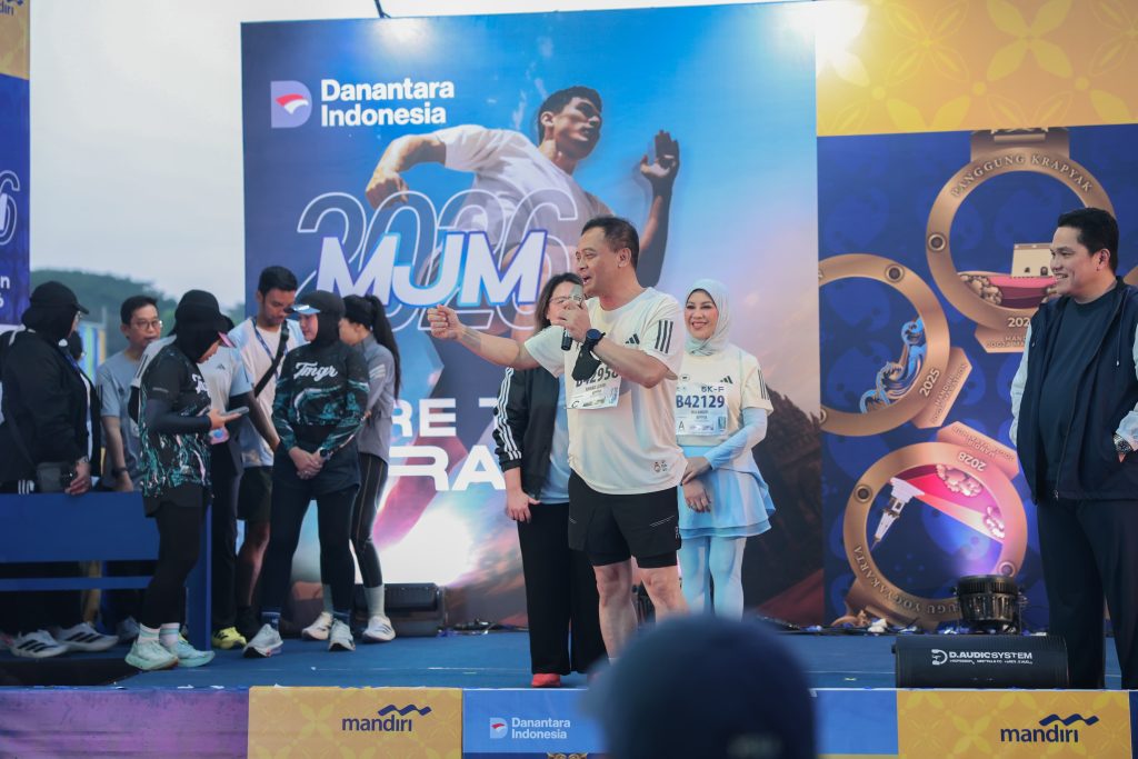 Gubernur Jawa Tengah Ahmad Luthfi ikut meramaikan event Mandiri Jogja Marathon 2026